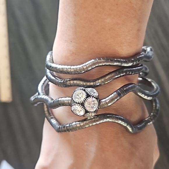 Fun Flexible Silver Snake Chain with a Chunky Crystal Ball Pendant - Picture 4 of 7